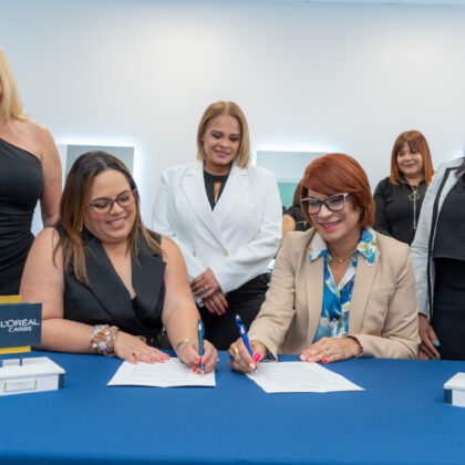 Firma del acuerdo entre NUC University y LOréal